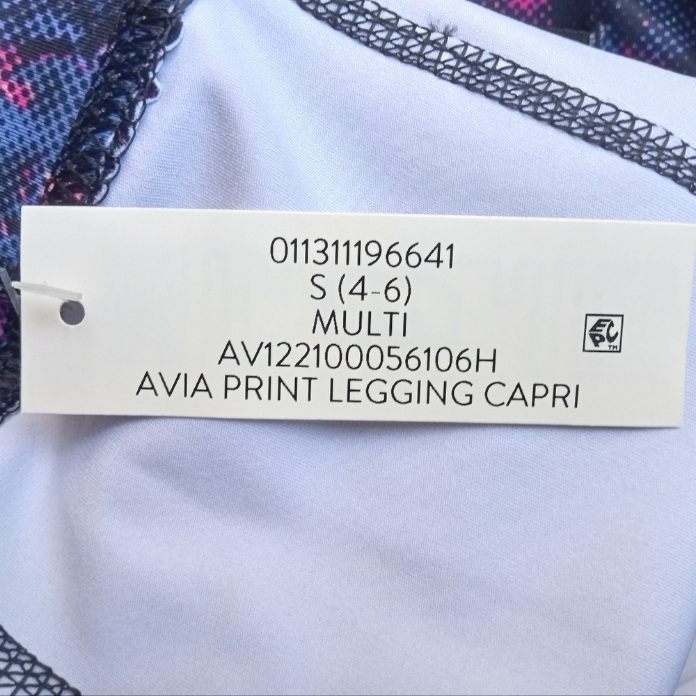 NWT Avia Capri Leggings size S (4-6) - Picture 11 of 11